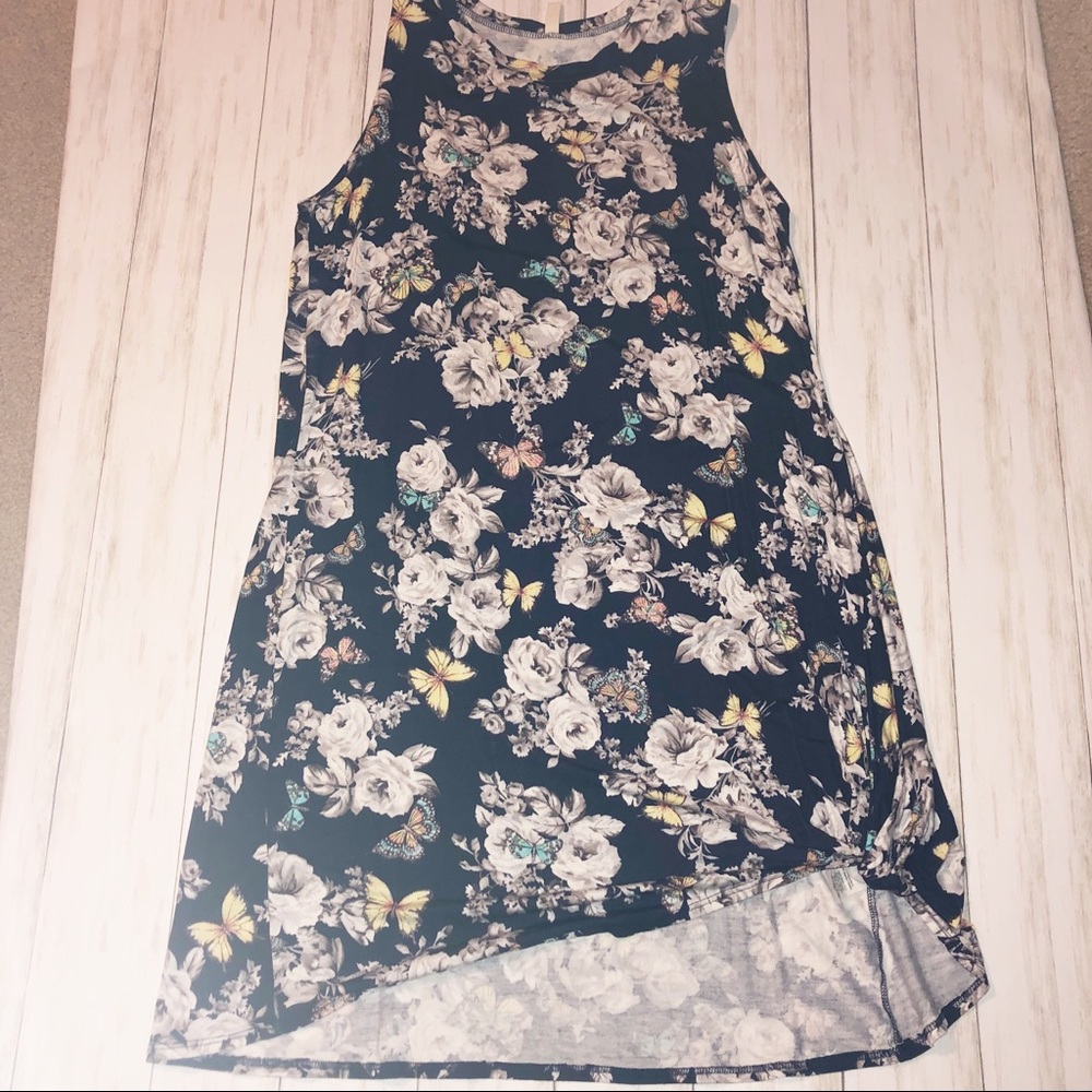 ⭐️ 3/$20 Boutique Mai Soli Mini